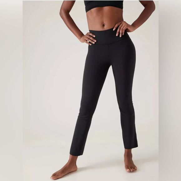 NWOT Athleta Transcend Stash Straight Leg. Medium Tall. Black - Picture 1 of 10